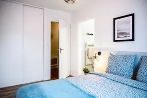 Chic & Cosy Appartement avec Terrasse, Parking Privatif - Image 3