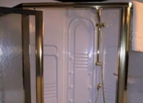 Julia's Bed & Breakfast - Image 3