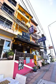 Enjoy Andre Restaurant & Room - Image 4
