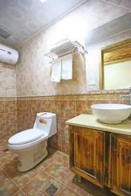 Alley Boutique Inn - Image 3