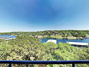 416 Lakeway - 3 Bedroom Condo - Image 3
