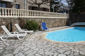 Au Petit Clos - Image 3