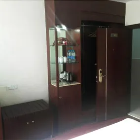 Cosy Hotel - Image 4