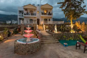 Bungalow Next TO THE Beach IN Malia - Image 4