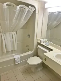 Quality Montreal East - Image 5