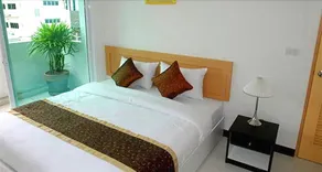 The Laurel Suite - Image 2