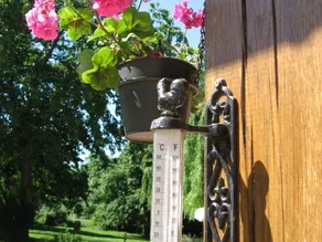 Traditional Holiday Home With Garden in Dampsmesnil - Image 5