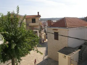 Wohnung mit Terrasse und Grill | Gartenblick - Image 2