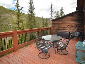 Intermountain Chalet - Image 4