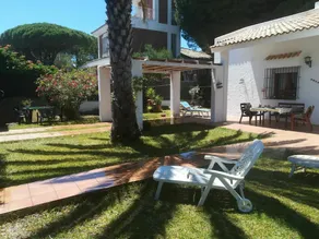 Detached Holiday Home Located in Roche Within Walking Distance From the Beach - Image 4