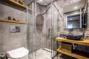 Vibrant Flat Next to Bostanci Marmaray Station - Image 5