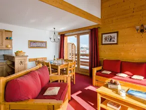 Spacious Apartment 500 m. From the Slopes of Les Sybelles - Image 2