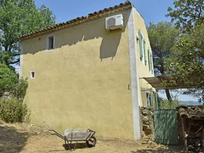 Charming Villa in Lauris South of France With Private Pool - Image 4