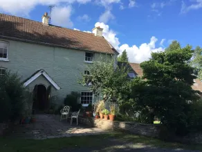 Beautiful 6-bed Home in Brecon - Image 3