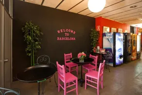 Ideal Youth Hostel - Image 3