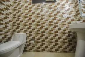 Royal Residency Hotel - Image 2