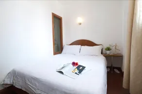 Shijia Inn On The Bund - Image 3