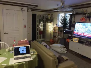 Johnny's Guesthouse - Image 5