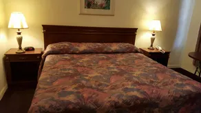 Deluxe Inn Motel - Homestead - Image 4