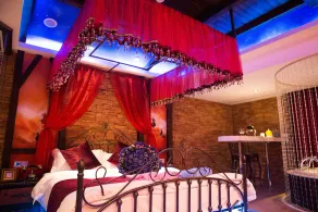 Rose Lover Hotel - Image 3