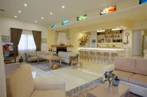 Panorama Hotel Apartments - Image 3