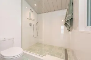 Georgian Bay Beach House~a Designer's Dream! - Image 4