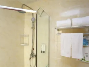 GreenTree Inn TianJin Meijiang Convention and Exhibition Center Express Hotel - Image 2