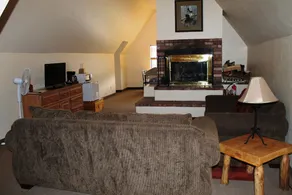 Greer Peaks Lodge - Image 3