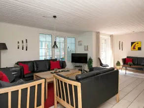 Luxurious Cabin With Pool in Ringkøbing - Image 2