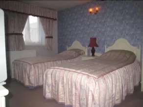 Castle Farm Guest House - Image 4