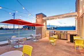 Home2 Suites by Hilton Green Bay - Image 5