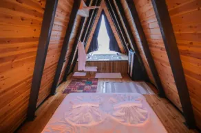 Bungalow With Jacuzzi and Private Pool in Sapanca - Image 4
