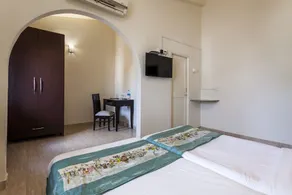 OYO Flagship 400 Calangute Baga Circle - Image 2