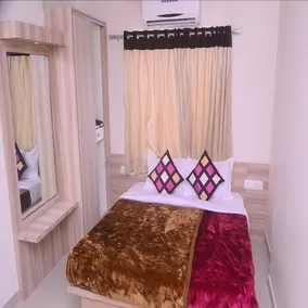 Hotel Samridhi - Image 3