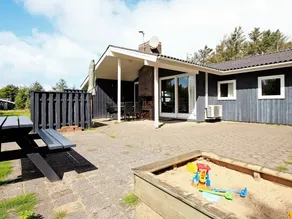 Beautiful Holiday Home in Lokken With Terrace - Image 4