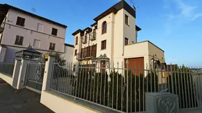 La Maison Du Soleil - Image 5