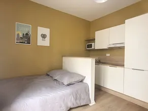 Cityroom - Image 2