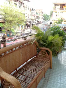 White River 1 Guesthouse - Image 5