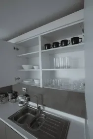 Stylish 2-bedroom Apartment Near Mall of Istanbul - Image 4