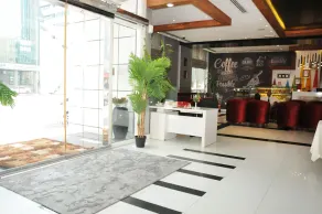 Rainbow Hotel - Image 3