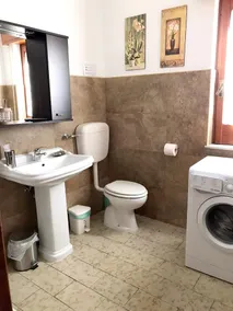 Exquisito apartamento con piscina privada, terraza y jardín | Vistas a la piscina - Image 4