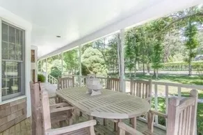 The Perfect Southampton Getaway - Gorgeous 5 Bedroom In Idyllic Neighborhood Home by Redawning - Image 5