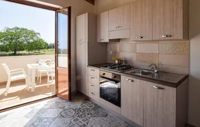 Stunning Apartment in Zambrone With Wifi and 1 Bedrooms - Image 4
