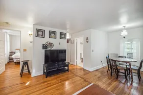 Cozy Home Best Location In Town On 7 Private Acres 2 Bedroom Cottage by Redawning - Image 2