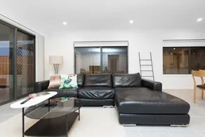 Resortstyle 4BR House With Parking@werribee - Image 4