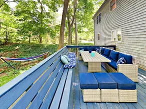 Remodeled 3br, Walk To Cotuit Ge 3 Bedroom Home - Image 2
