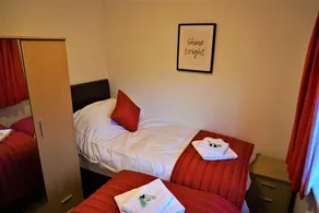 Palmer's Apartment - Image 3