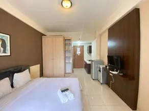 Affordable Studio Room Pool View Pinewood Jatinangor Apartment - Image 5
