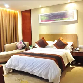 Grand Slam Hotel - Image 2