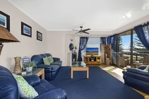 Sundowner Apartment 2, Take in the View - Image 5